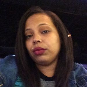 Meet your Posher, Leanna